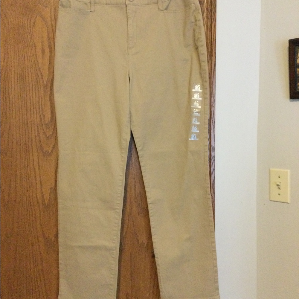 Gloria Vanderbilt Amanda Khaki Trousers NWT